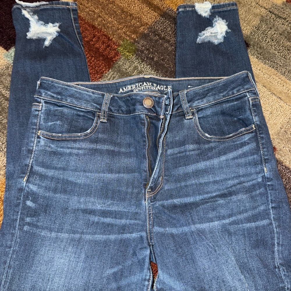 American Eagle Outfitters Women's Distressed Dark Blue Skinny Jeans